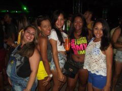 Oktober 10 Anos